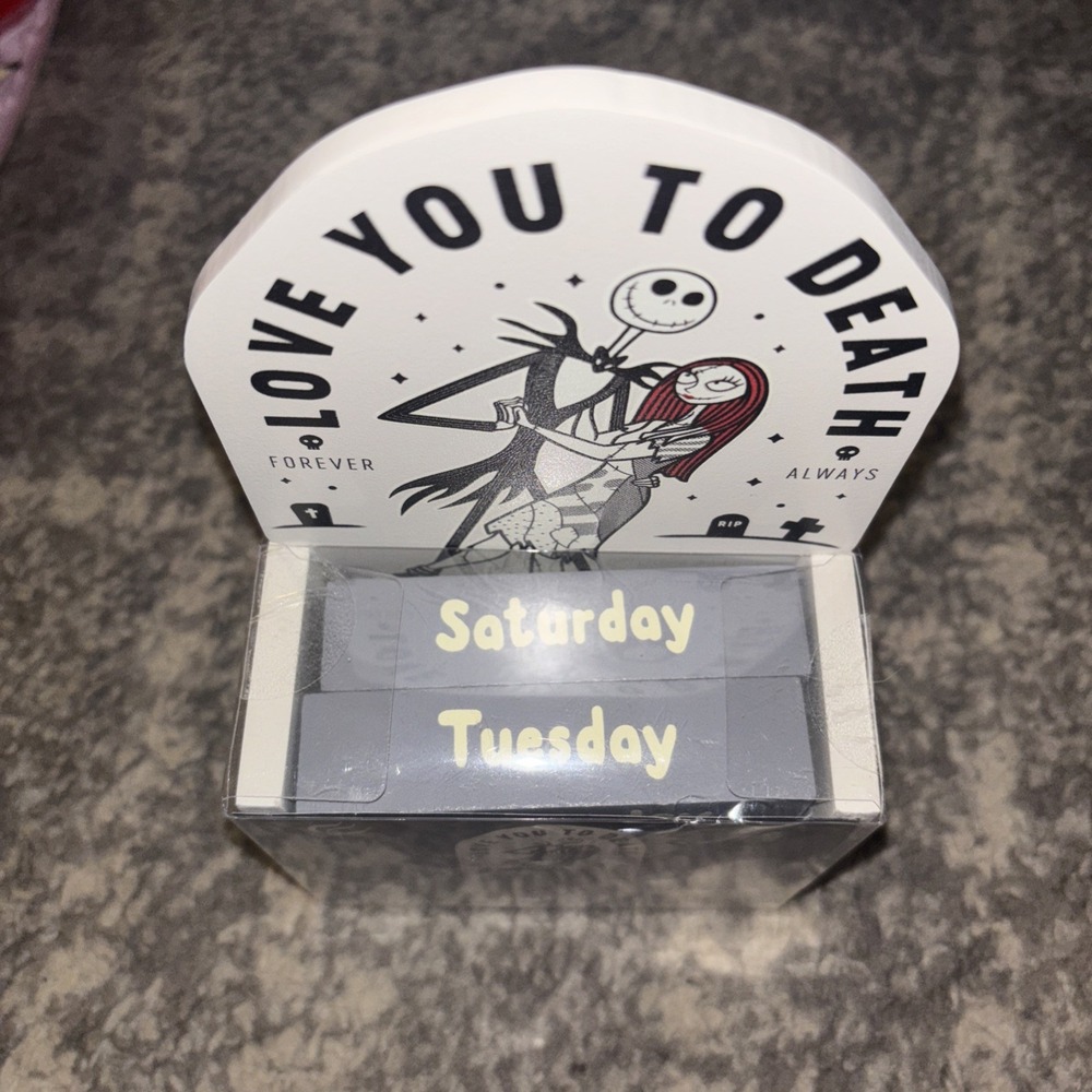 Disneys Nightmare Before Christmas Jack Perpetual Calendar Wooden Table Top New - Picture 3 of 4